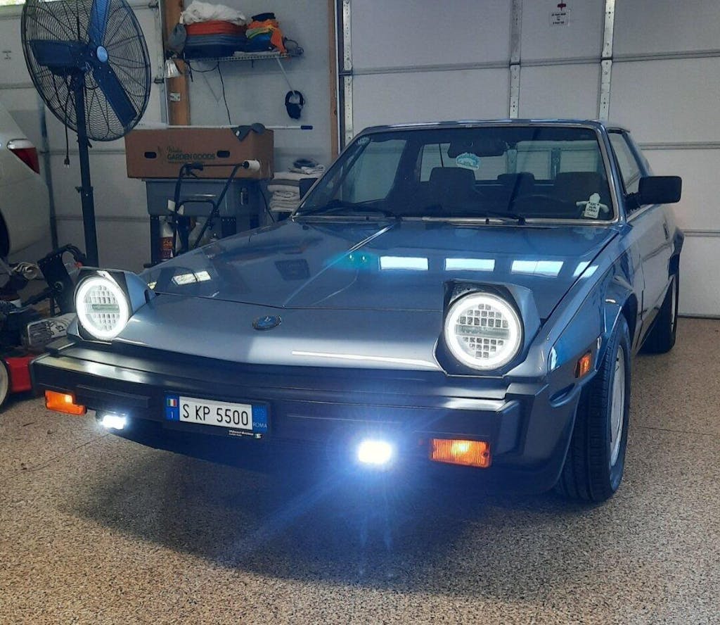 Mid Century Modern Car Seat Covers, Black, Turquoise, White, Starburst MCM Mid Mod Atomic Living Car Accessories