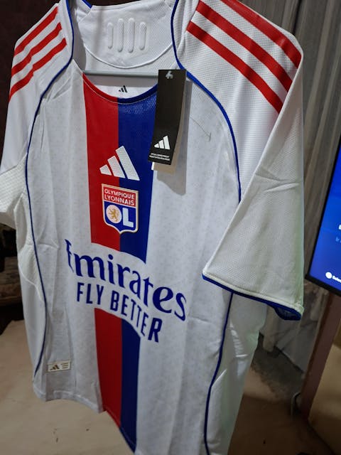 Jersey 2025/26 Lyon Local Manga corta Versión Jugador