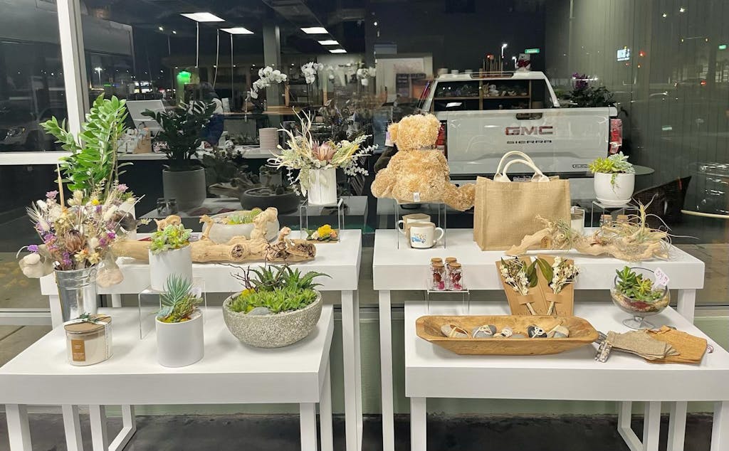 Nesting Tables VC-15-WT | white color