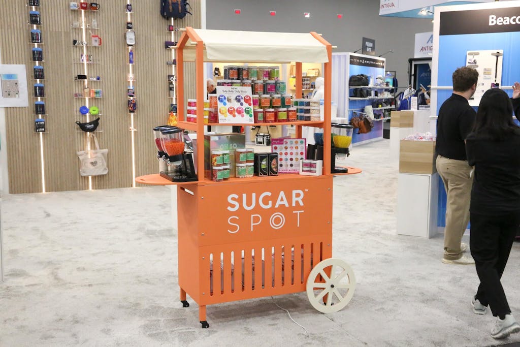 Customizable Event Cart VC-11-W-ML | custom color