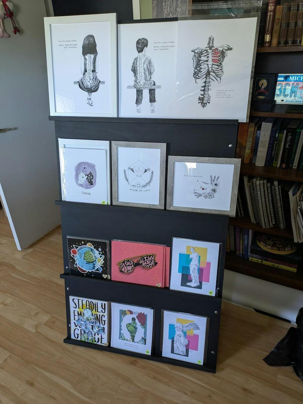 Large Display Stand For Notebooks VAN-05-BL | black color