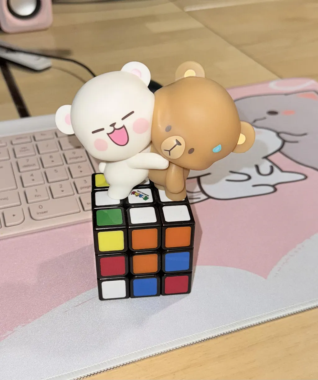 Milk Mocha Hugging Figurine (sku: MMB-717995680116