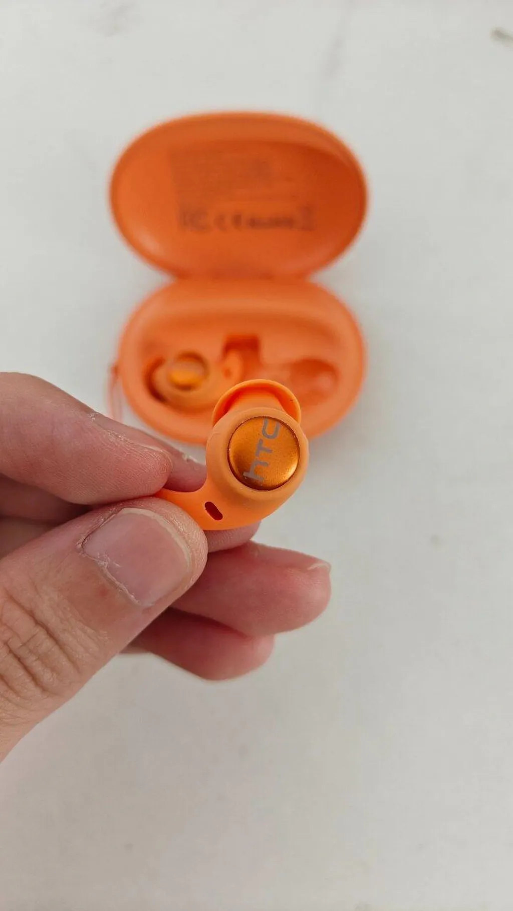 HTC NE76 Wireless Sleep Earbuds