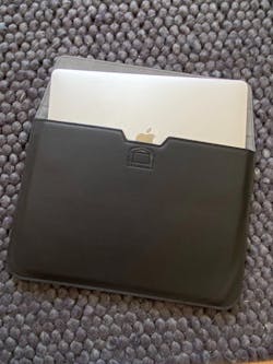 The Classic Laptop Negru