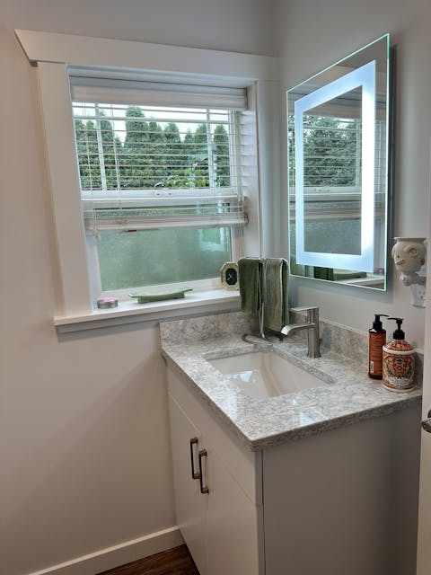 LED Mirror (Front-Lighted) 20" x 28"