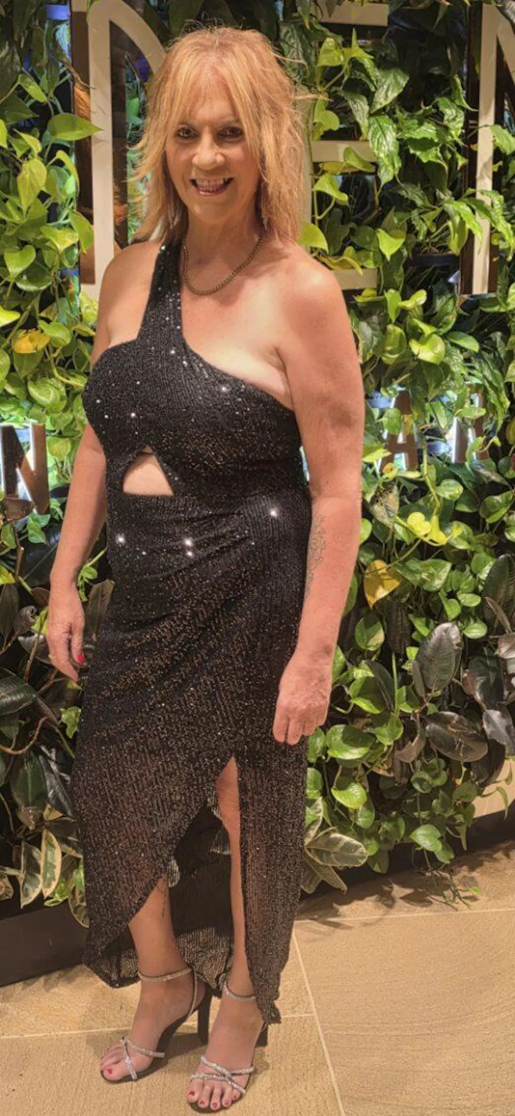 Rivers Midi Lace Dress - Red