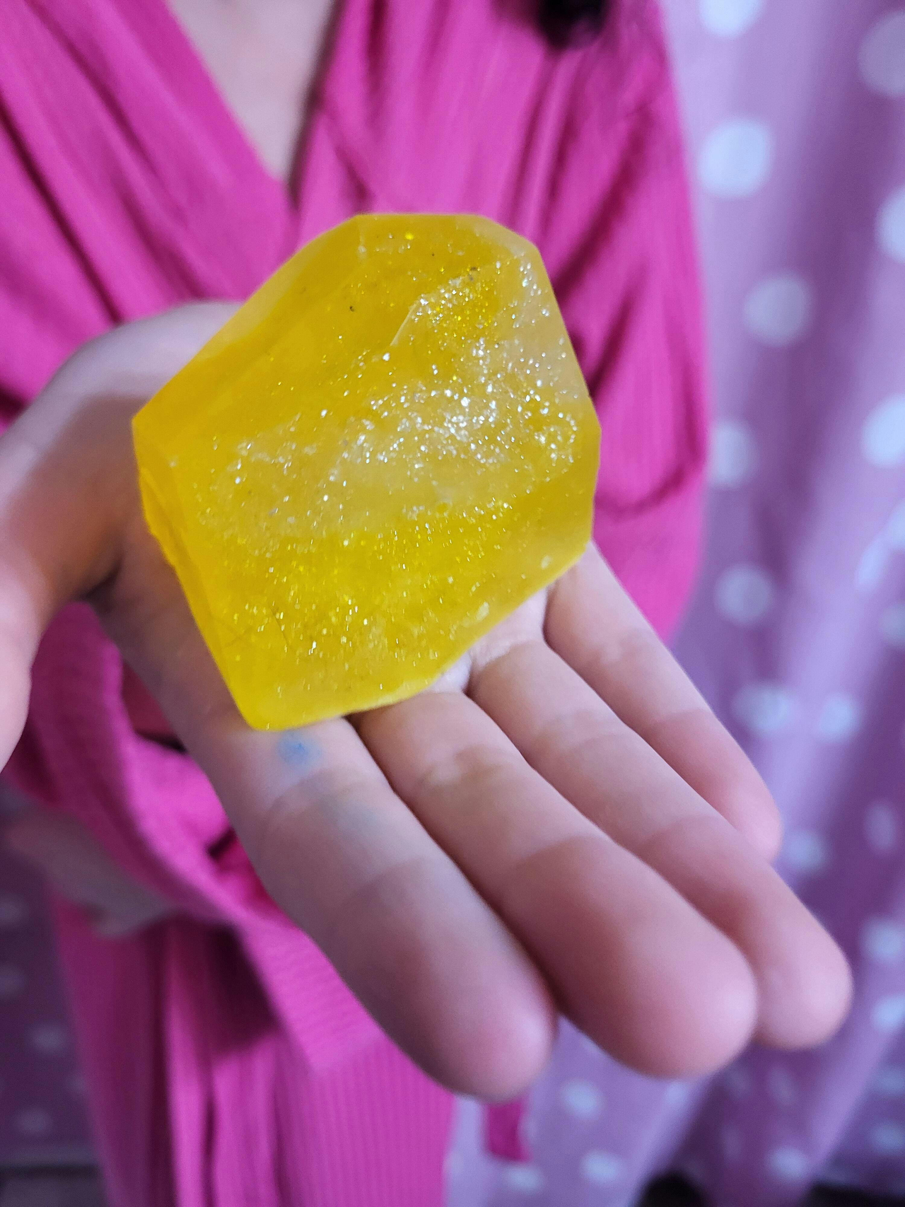 Crystal Ombre Geode Soapmaking Kit – Mochi Kids
