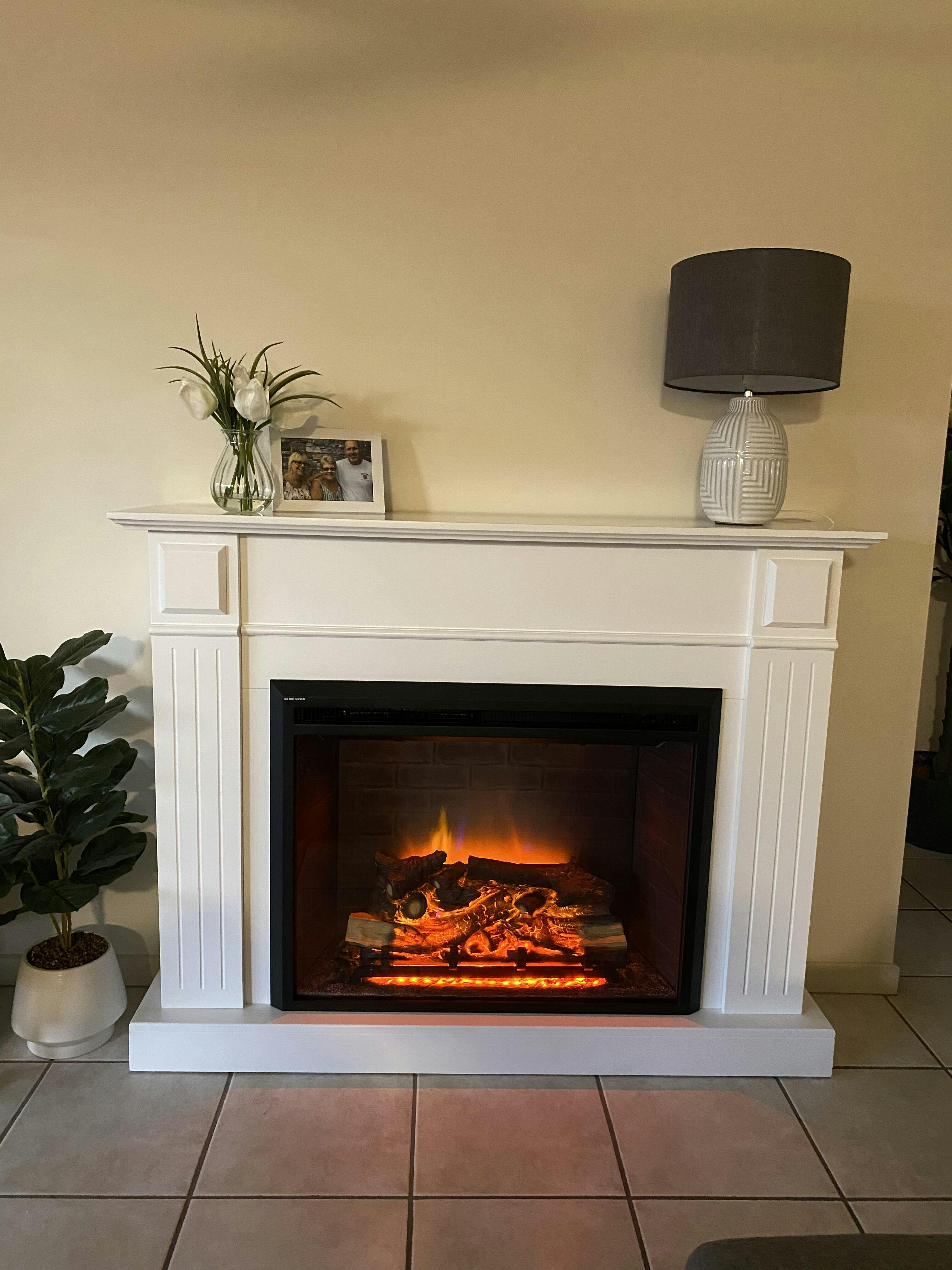Berwick 2000W Electric Fireplace Heater White Mantel Suite with 30