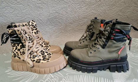 Hoher Sneaker "World PEACE" Leo/schwarz