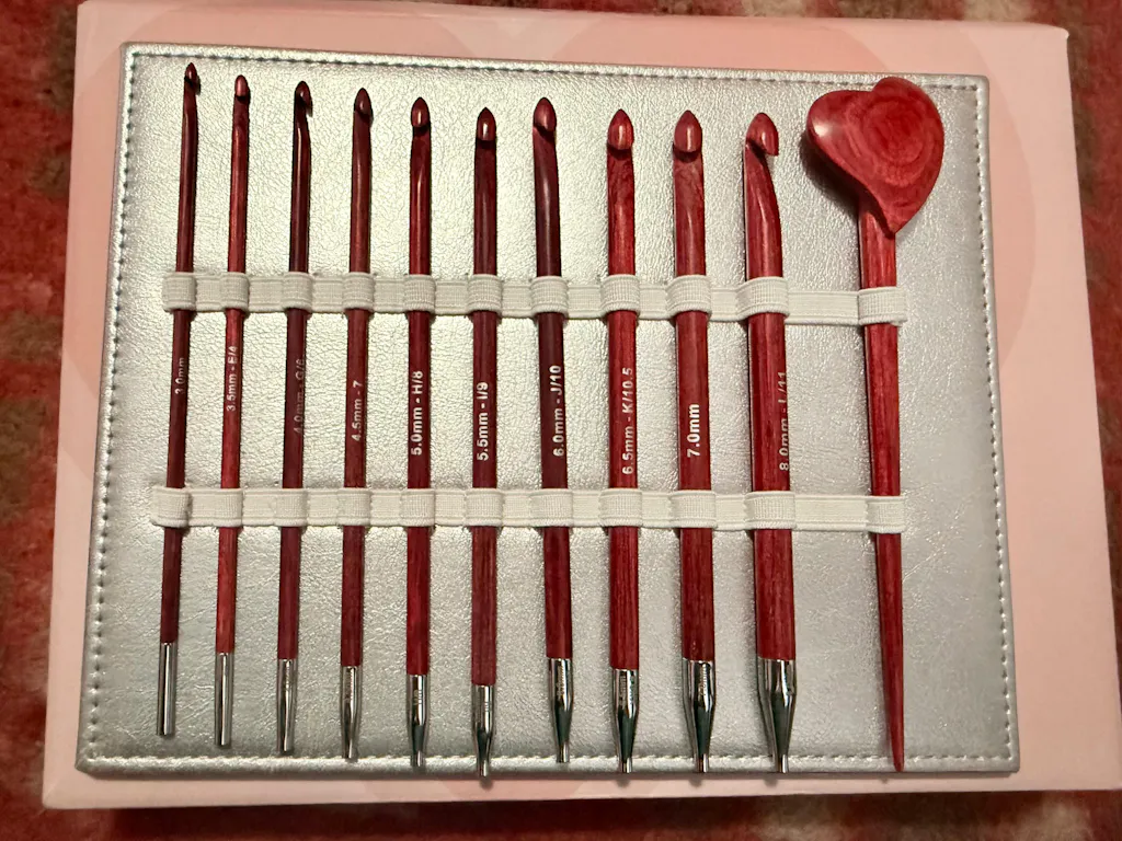 Set de Regalo - Crochet Tunecinos Amore Knitpro | Modista