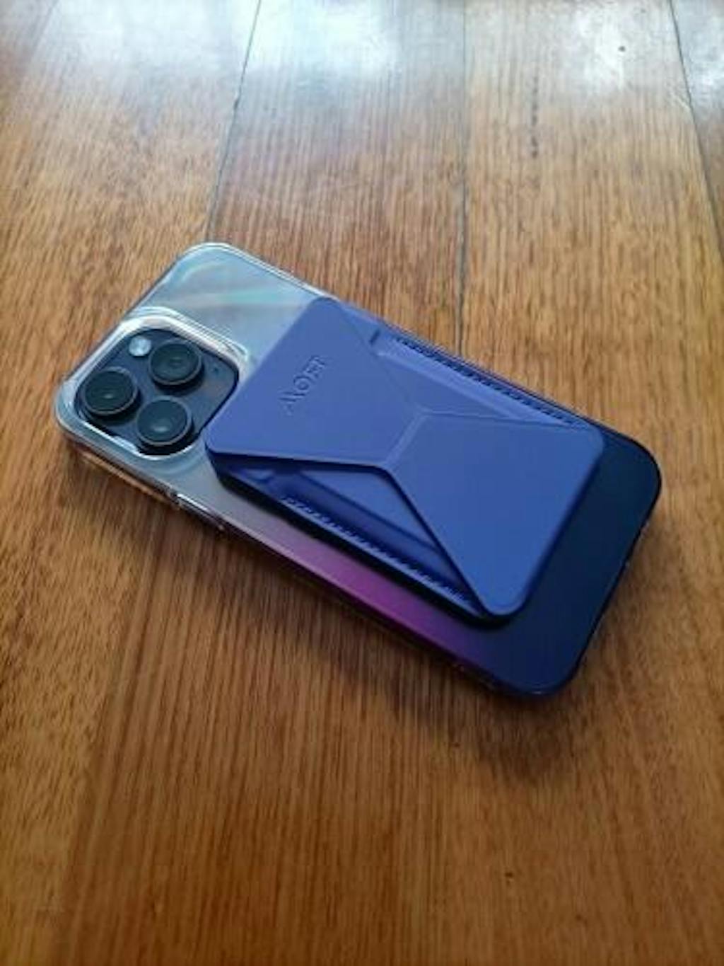 MOFT Snap-On - stojak na telefon i portfel (kompatybilny z MagSafe®)