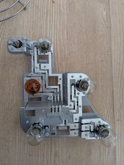 Support d'ampoule de feu arrière droit avec ampoules pour Mercedes W204 Classe C 2007-2010