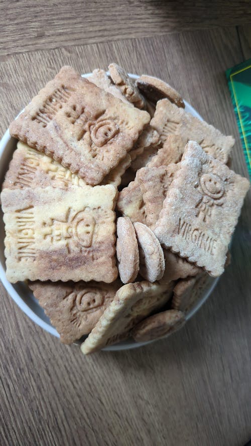 Pack 4 emporte-pièces fin d’année + règles