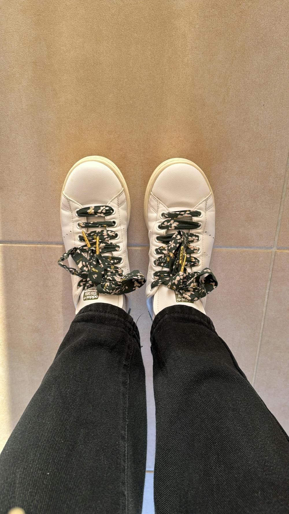 Lacets kaki plumetis dorés