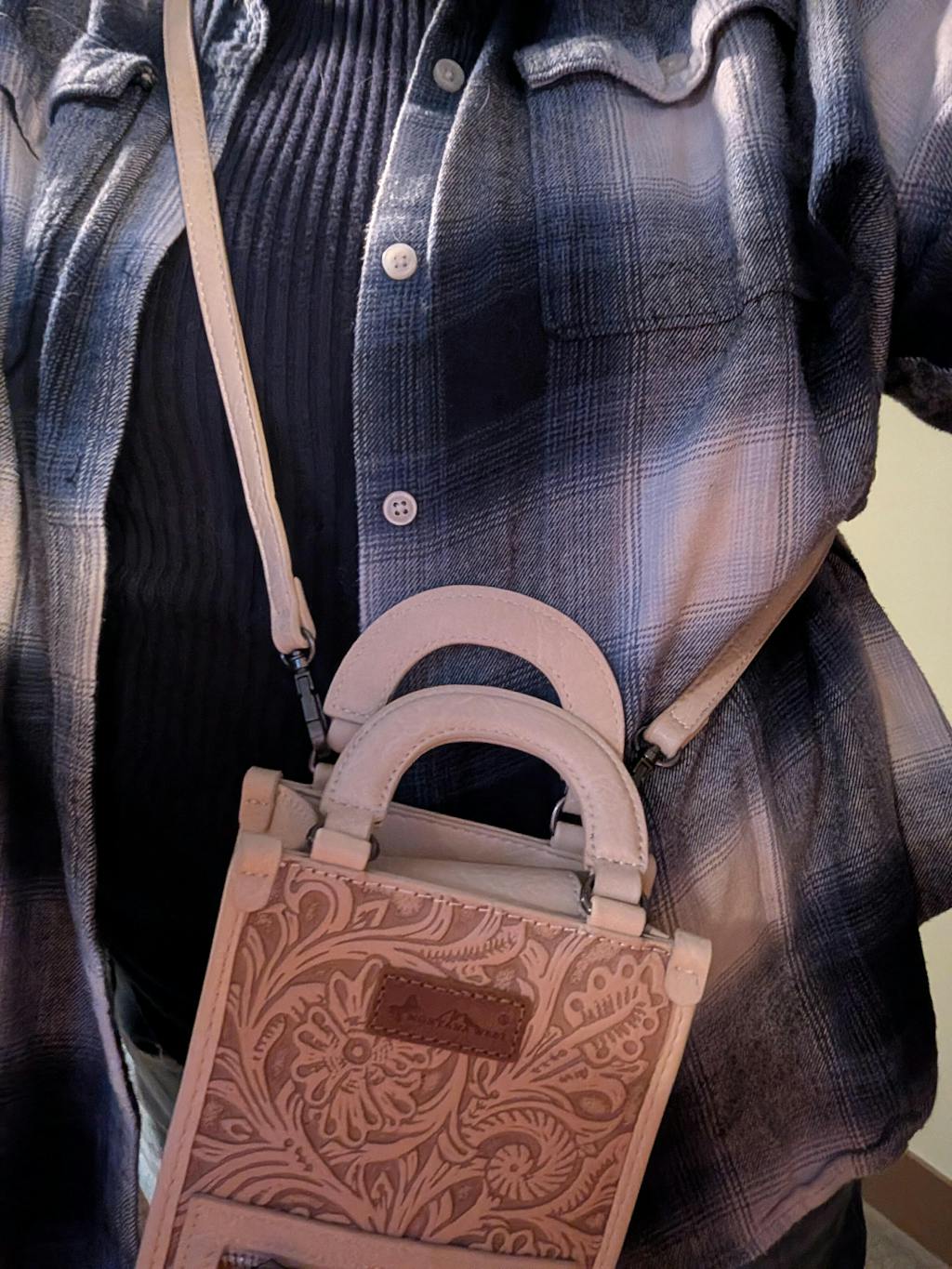 Montana West Tooled Mini Crossbody Phone Purse