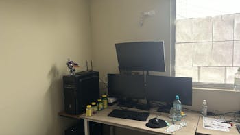 Rack Soporte de Escritorio para Monitor 13 a 32 Pulg / Tubo Extra Alto 80 cm