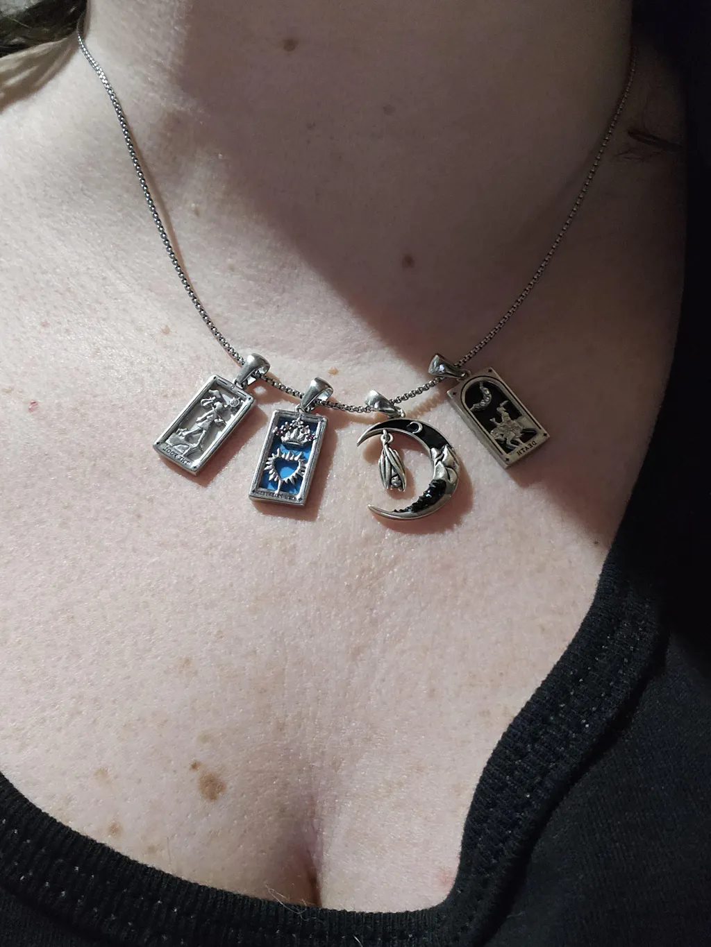 LET FATE CHOOSE YOUR NECKLACE
