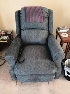 Marybeth Reclining Lift Chair (Up to 350 Lbs.)