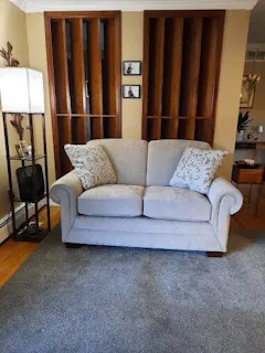 Mackenzie Loveseat
