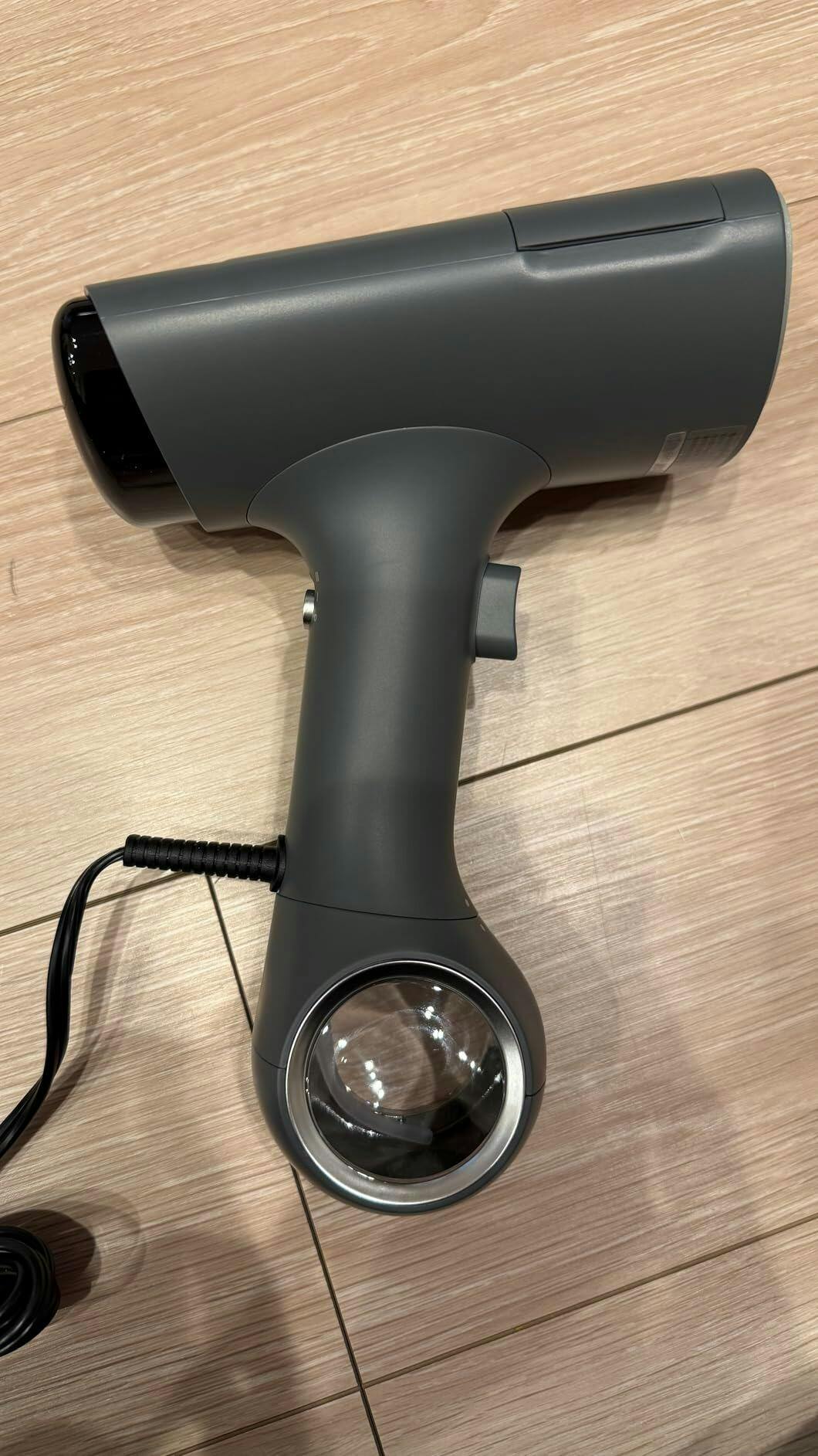 Morus V6 衣類スチーマー スチームアイロン 吸着 脱臭 かけたまま Amazon | Morus V6 衣類スチーマー スチームアイロン 真空吸着式