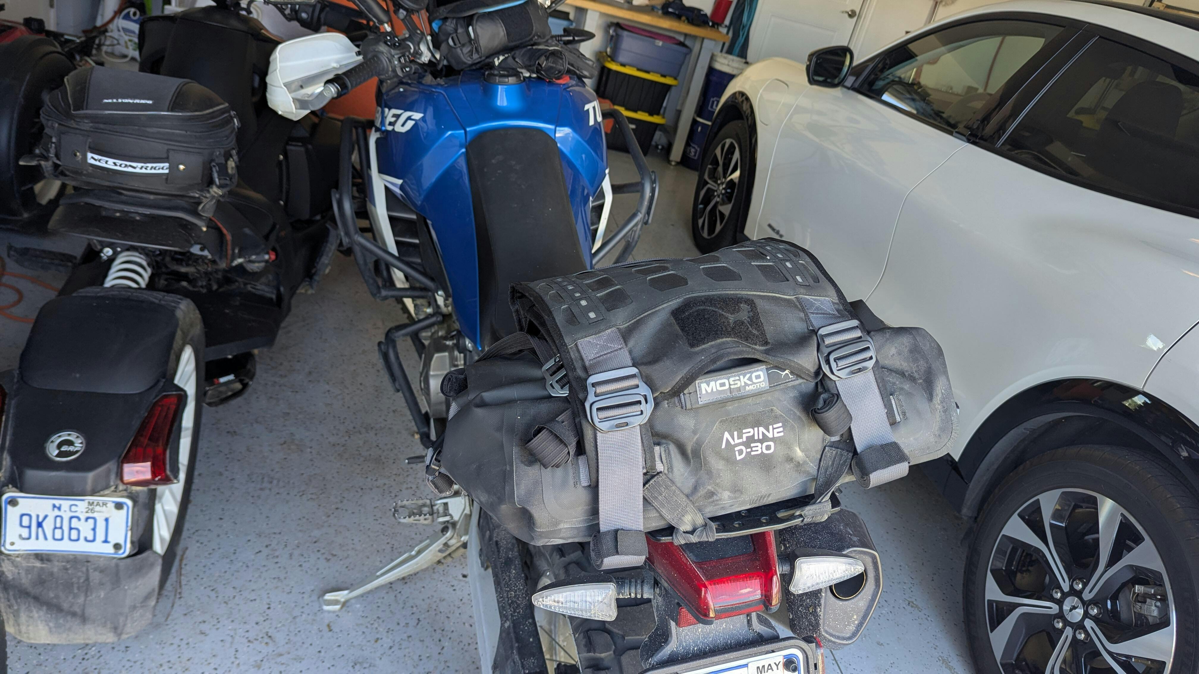 Alpine 30L Duffle (sku: KIT-US-LE-ALD-WC30-BLK) | Mosko Moto
