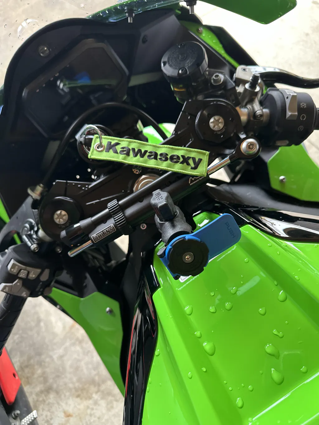 Kawasexy - Motorcycle Keychain - Moto Loot