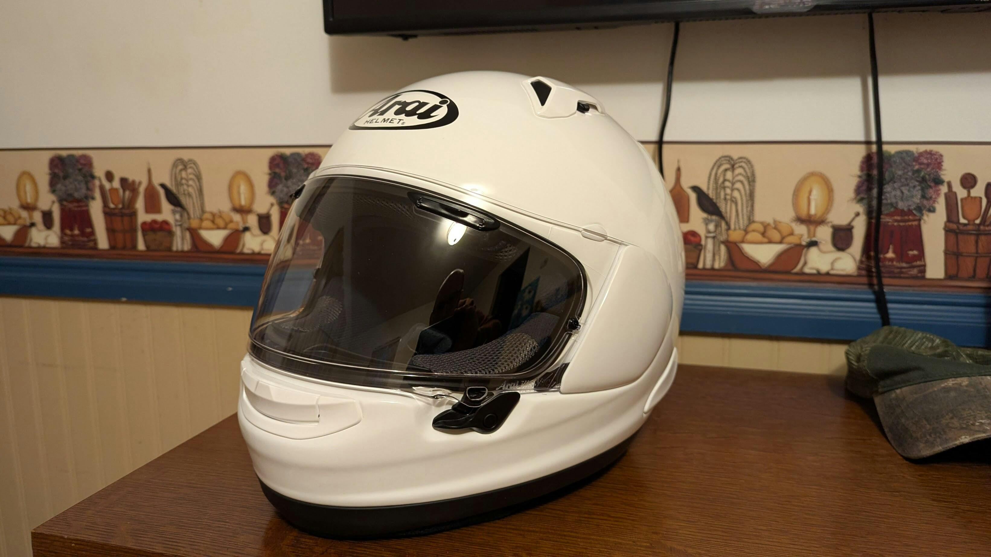 Arai Signet-X Helmet - White - Size Large - OPEN BOX – Motor