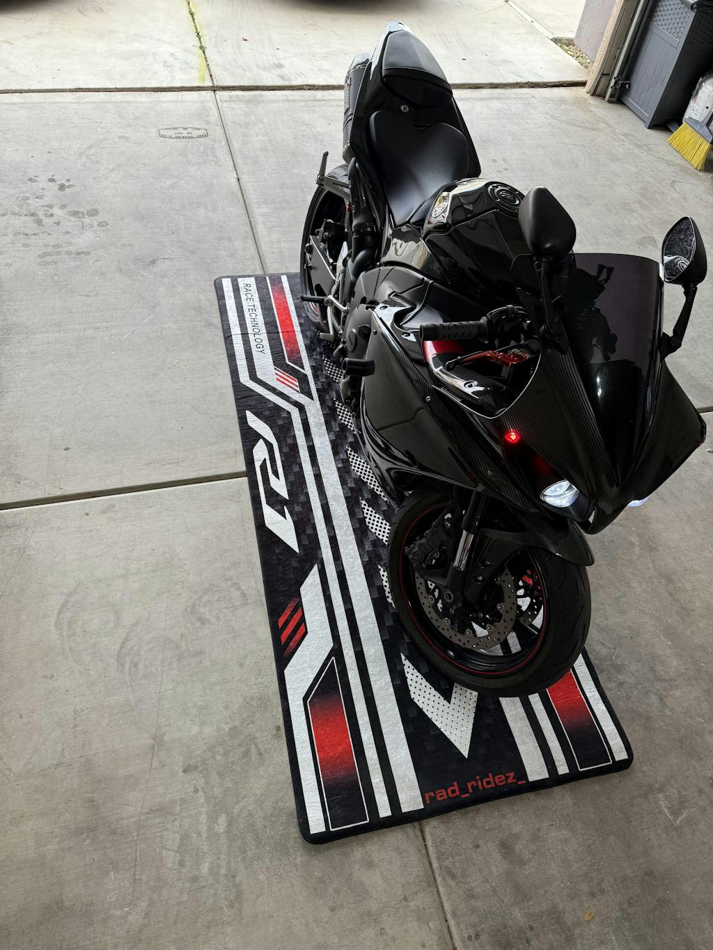 Motorcycle Mat for Yamaha R1 2025 Design