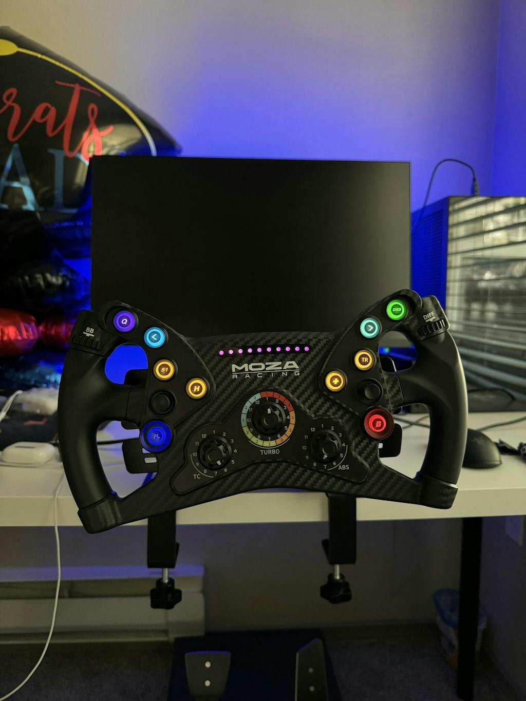 R9 and KS Steering Wheel Bundle - MOZA Racing | High-Performance Simulators