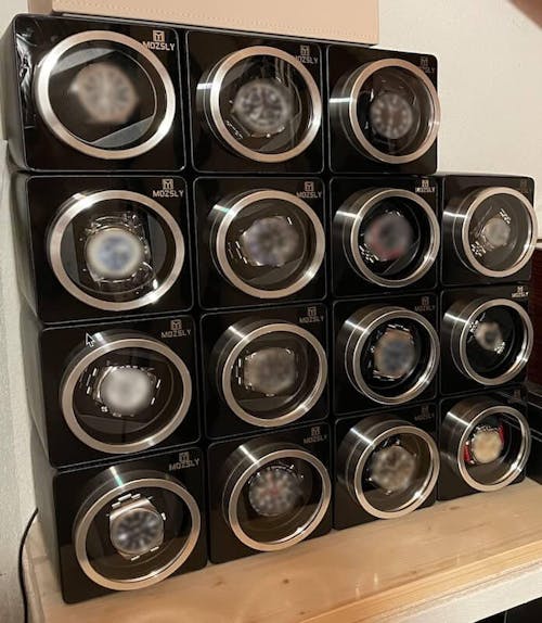 MOZSLY® Single Watch Winder - Black Leather