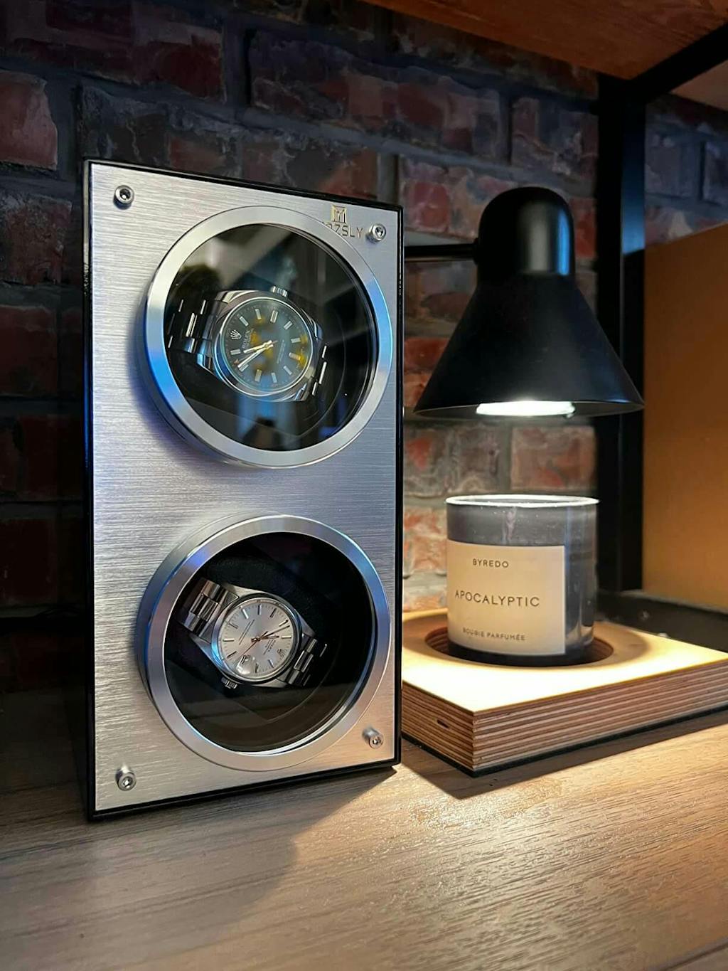 MOZSLY® Double Watch Winder -Black Carbon Brazed Piano Paint