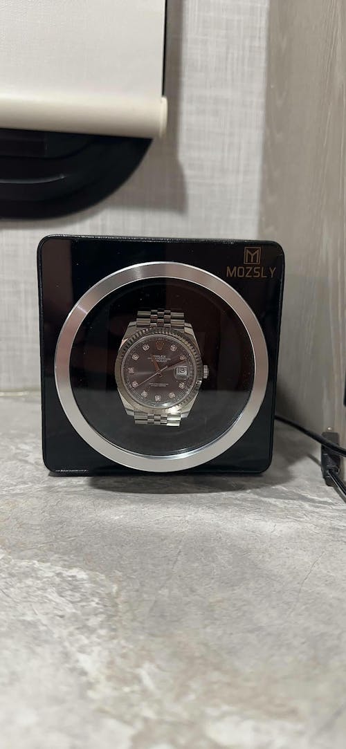 MOZSLY® Single Watch Winder - Black Leather