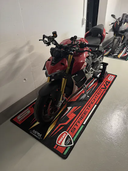 Kawasaki Racing Motorcycle Garage & Pit Mat | MPM MM7135