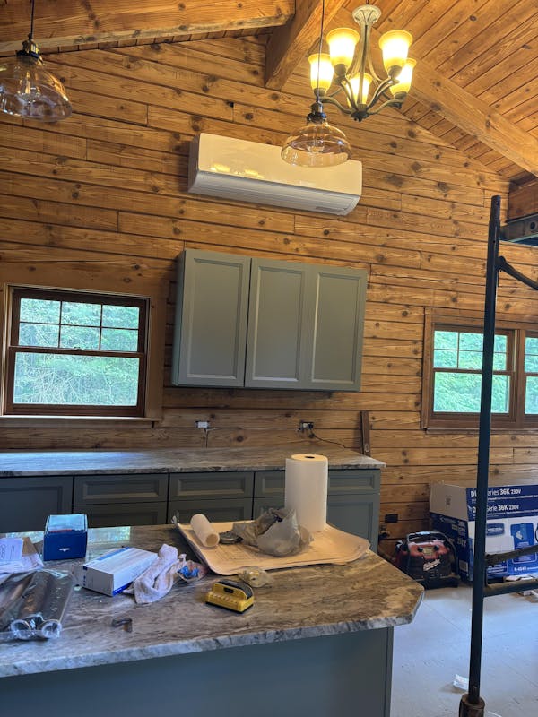 MRCOOL DIY 5th Gen E Star 36K BTU Single Zone Mini Split Complete System with 25ft. Line Set 230V, DIY-36-HP-WM-230D25-O