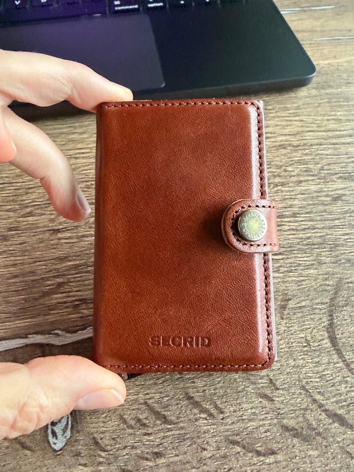 Premium+ Miniwallet Basco