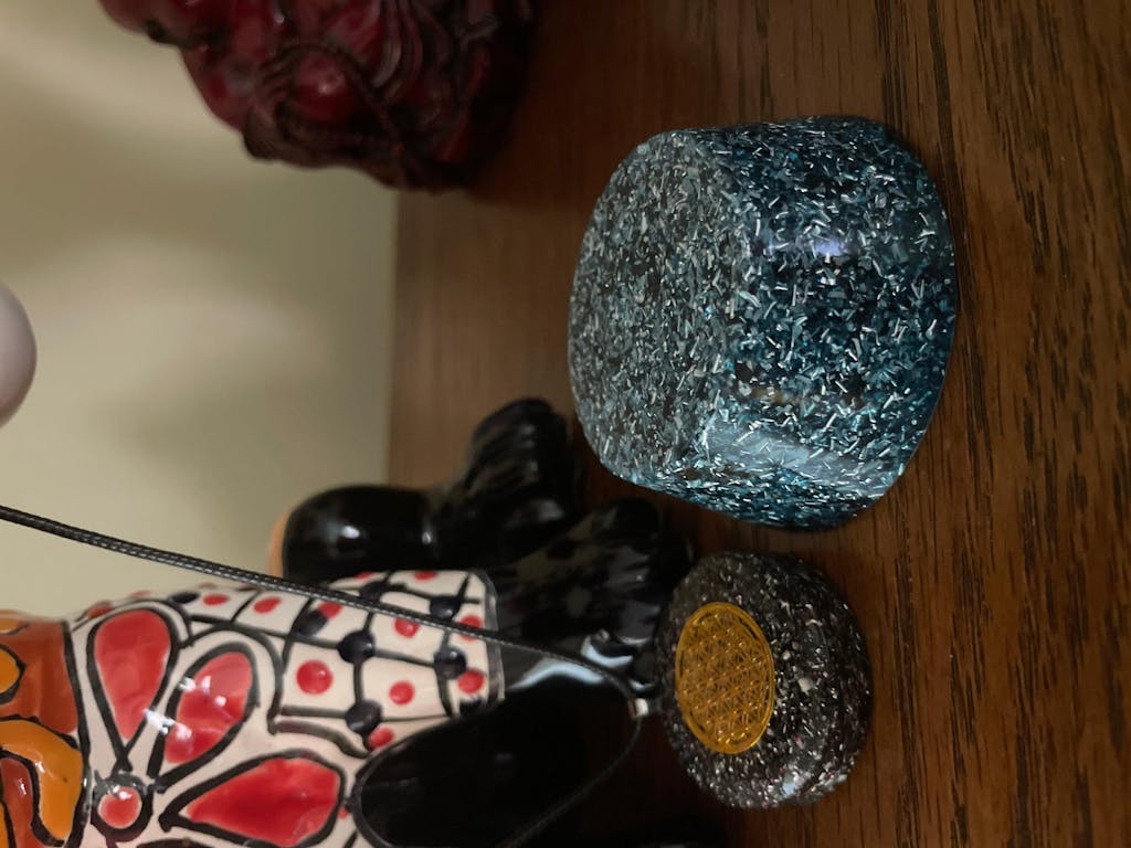 Orgonita Semiesfera Azul