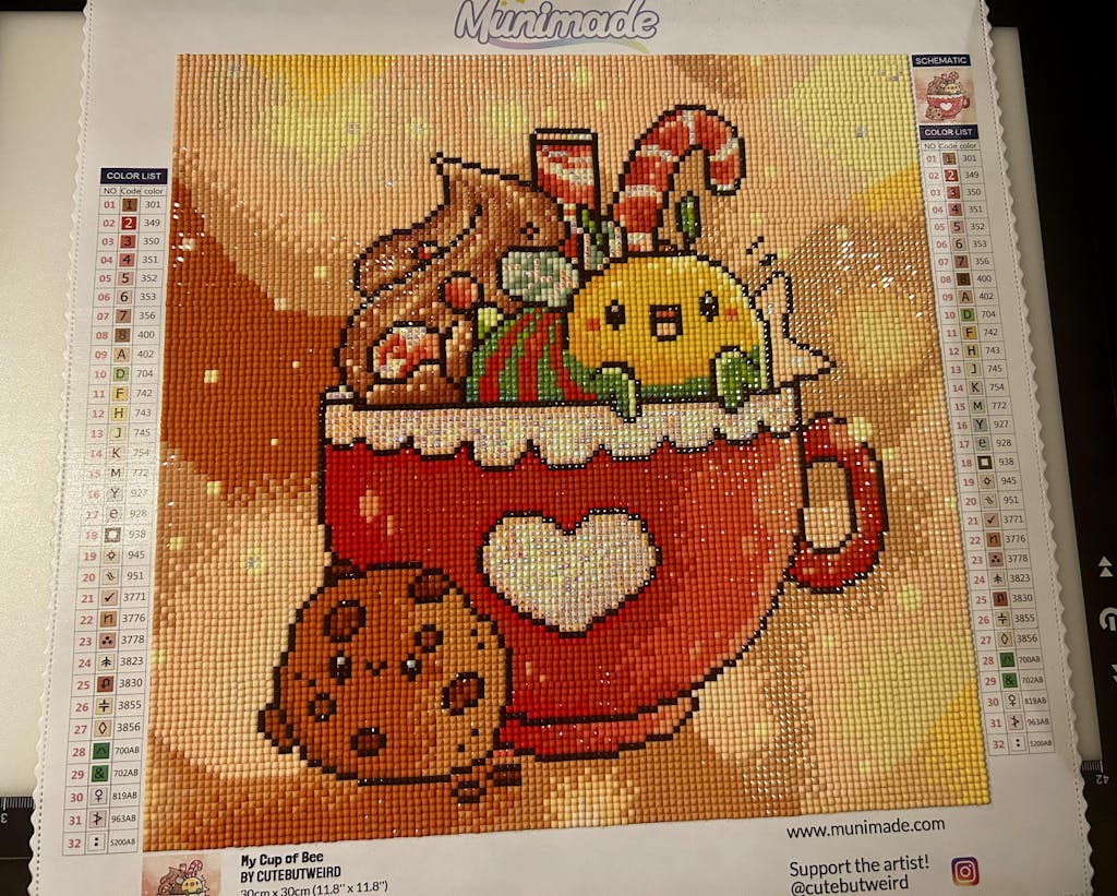 'My Cup of Bee' by CuteButWeird, Diamond Painting Canvas Kit (065)