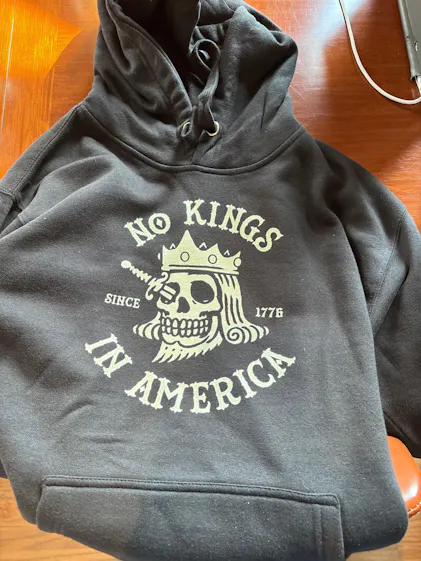 No Kings Hoodie – Murder Apparel