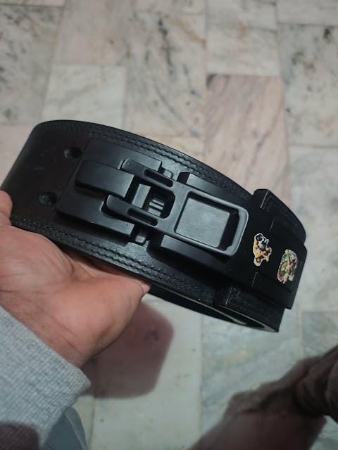 Muscleape Lever Belt. 4" Wide Genuine Leather. Quick-Release Steel Alloy Lever. Adjustable Powerlifting Belt With Lifetime Brand Warranty.