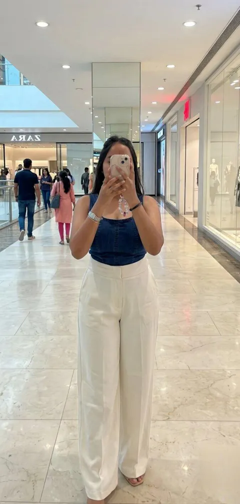 Solid Wide Legged Tailored Trouser