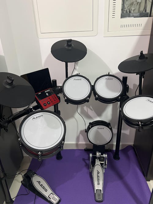 Alesis Nitro Pro 8-Piece Electronic Drum Kit With Bluetooth