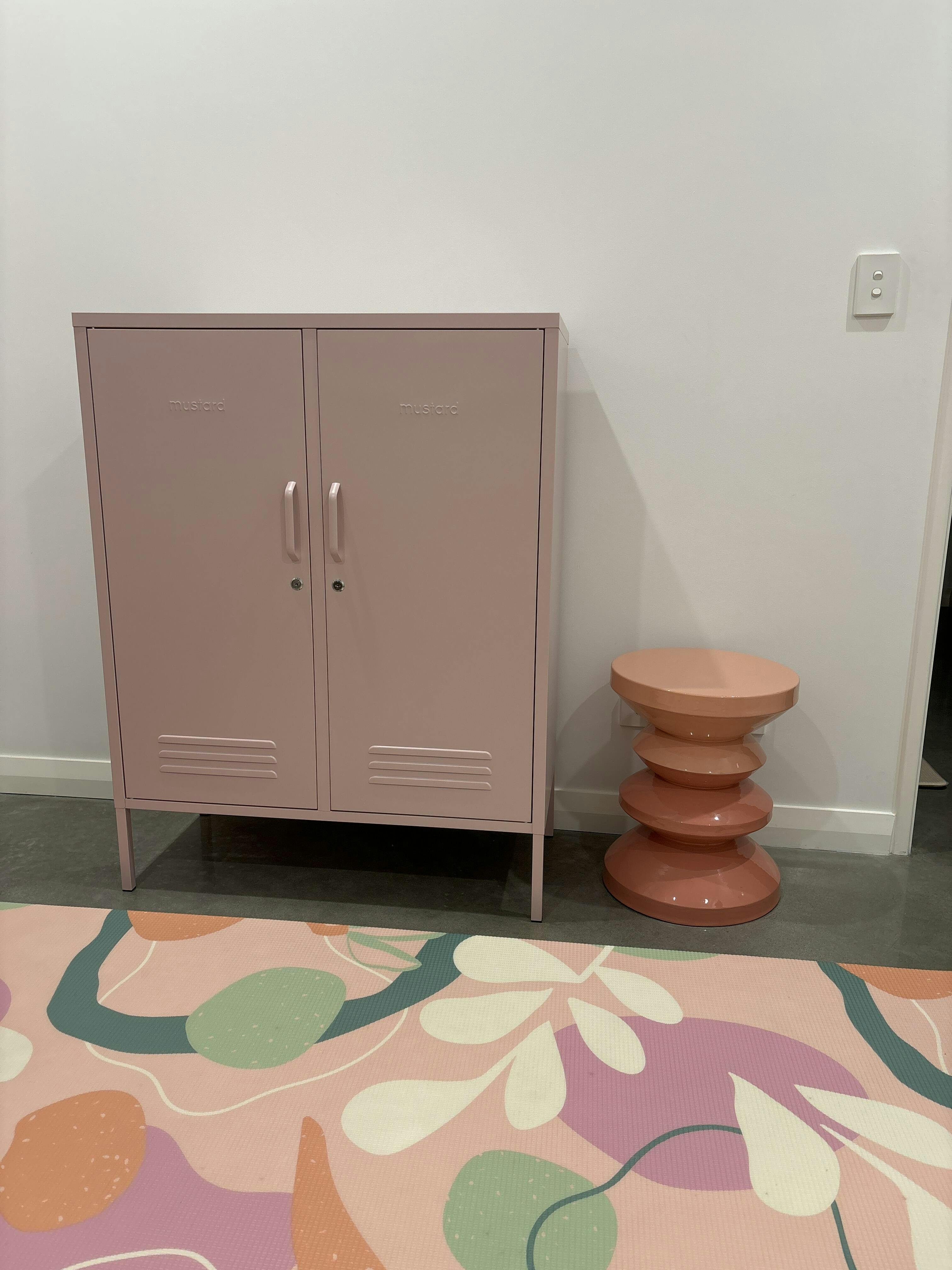 The Midi in Blush Pink • Office Lockers