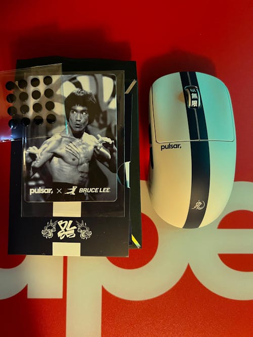 Mouse Gamer Pulsar X2 CrazyLight Medium [Bruce Lee 85th Edition]