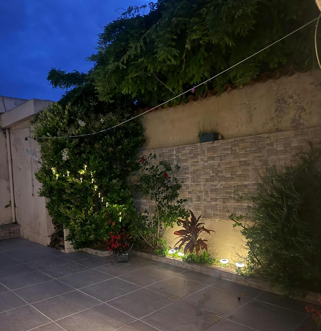 Guirnalda Solar Bolitas Led De Para Jardin Exterior 5 Metros Calidas