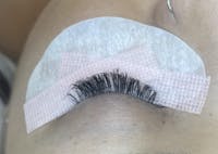 Strong Hold - Eyelash Extension Adhesive - 10ml