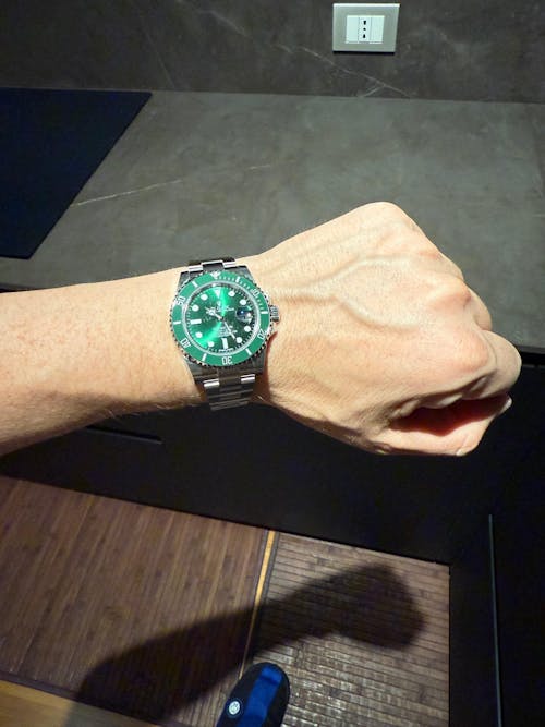 ROLEX SUBMARINER GREEN DIAL Hulk Super Clone Replica
