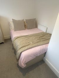 Luxury Platform Top Ottoman Storage Bed