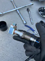 O2 センサーアダプター