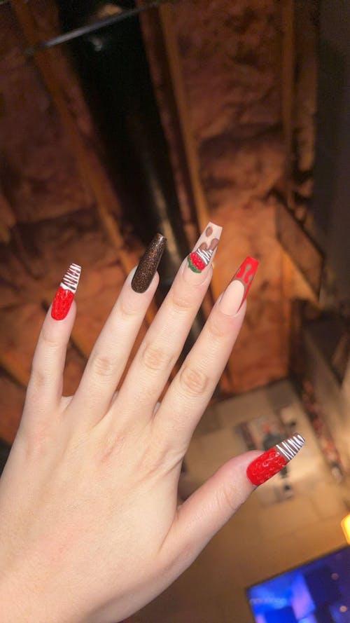 Valentine Chocolate Covered Strawberry Press On Nails