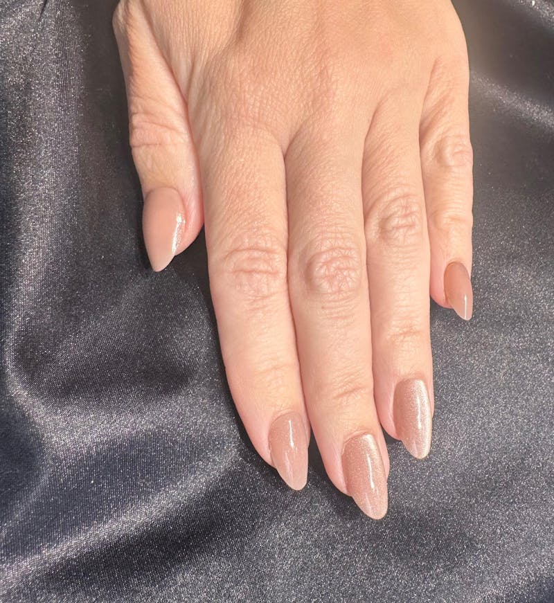 Cat Eye Mauve Almond